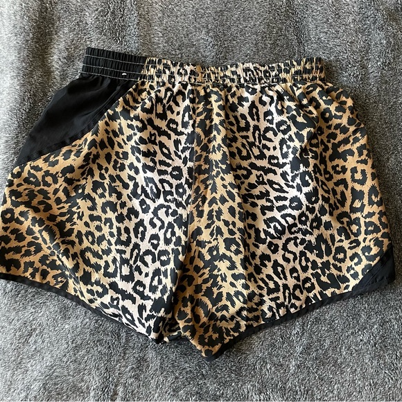 VS Pink Leopard Running Shorts - Picture 2 of 3